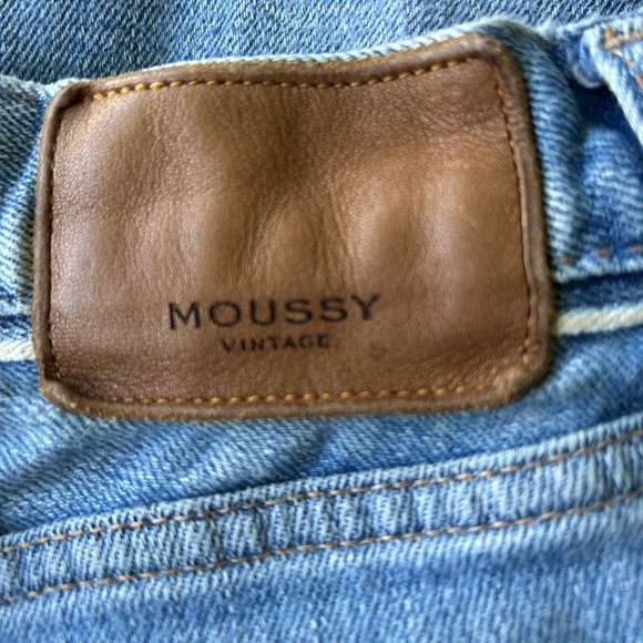 Moussy High Rise Relaxed Fit Distressed Blue Jeans Size 25 - Picture 5 of 6
